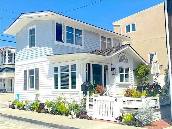 104 Onyx Ave Newport Beach, CA 92662 | MLS OC22085379 Photo 1