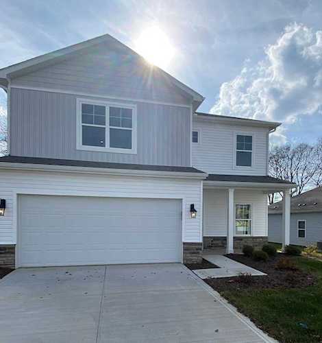 369 Kells Court Newark, OH 43055 | MLS 222014752 - Licking Photo 1