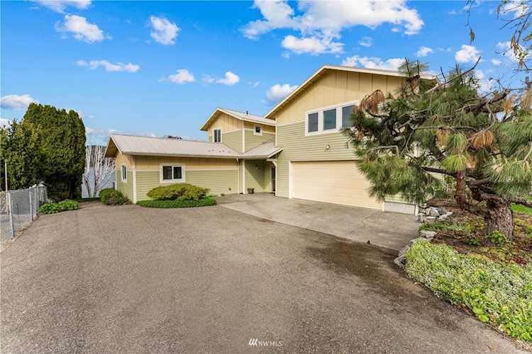 1606 S Lakeshore Rd Chelan, WA 98816