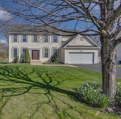 1 Bigelow Way Grafton, MA 01560