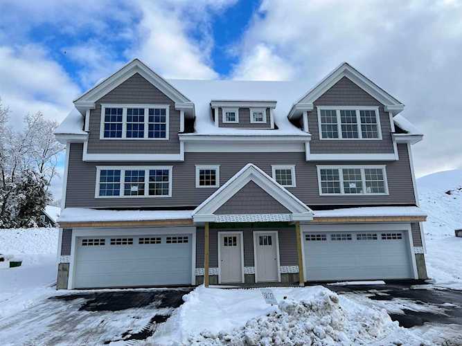 Unit 18 Stonehill Pointe Dr #18 Newmarket, NH 03857