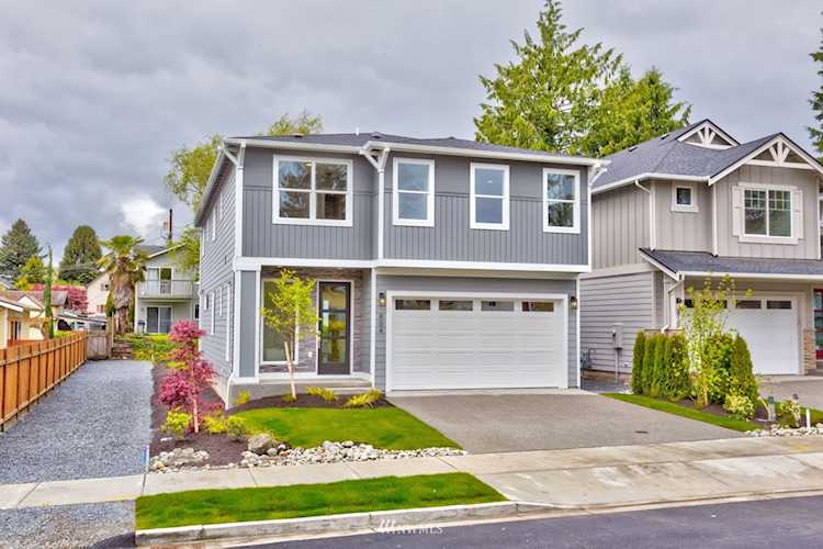 804 Lincoln Ave Snohomish, WA 98290