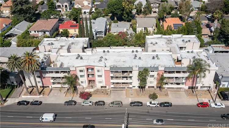 4705 Kester Ave #116, Sherman Oaks, CA 91403 | RubyHome Photo 1
