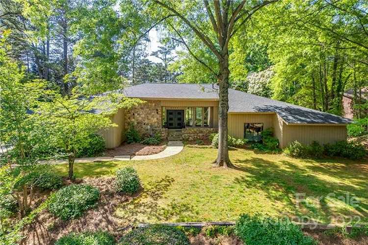 3430 Windbluff Dr Charlotte, NC 28277