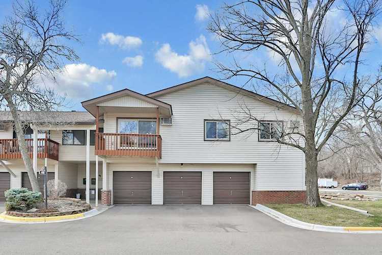 4000 Foss Road #208 Saint Anthony, MN 55421