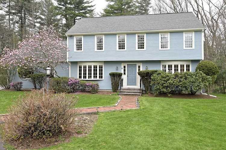 4 Claudette Circle Framingham, MA 01701