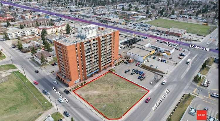 1702 Radisson Dr SE Calgary, AB T2A 7E9