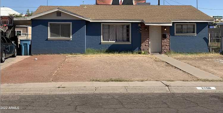 2706 W Lawrence Lane Phoenix, AZ 85051 | MLS 6383798 Photo 1