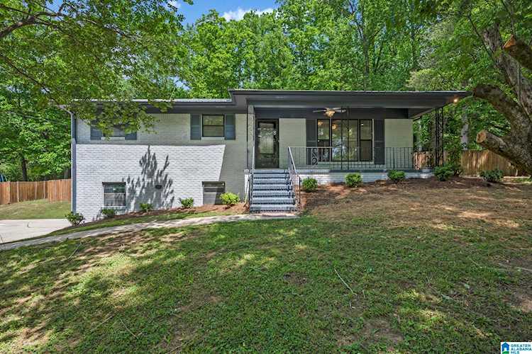 1128 Meadow Drive Gardendale, AL 35071