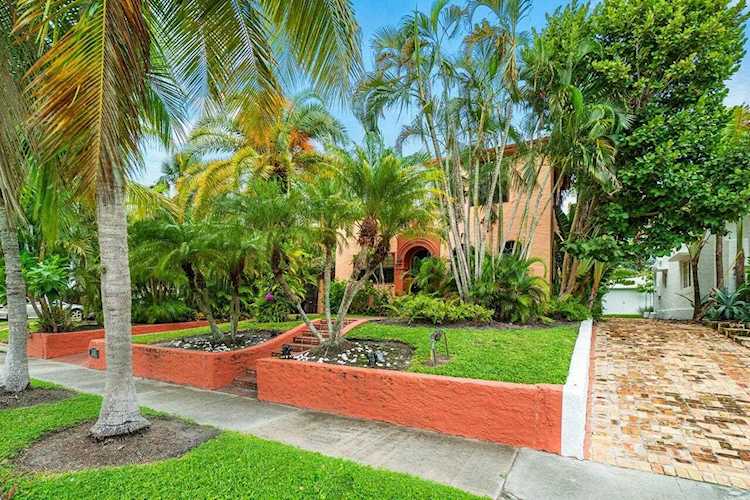 835 Biscayne Drive West Palm Beach, FL 33401