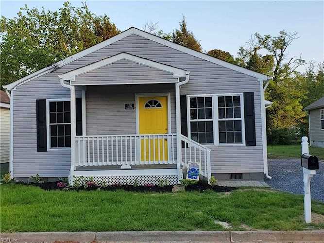 102 Windsor Ave Smithfield, VA 23430