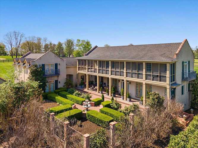 3160 NEWTOWN Pike Georgetown, KY 40324