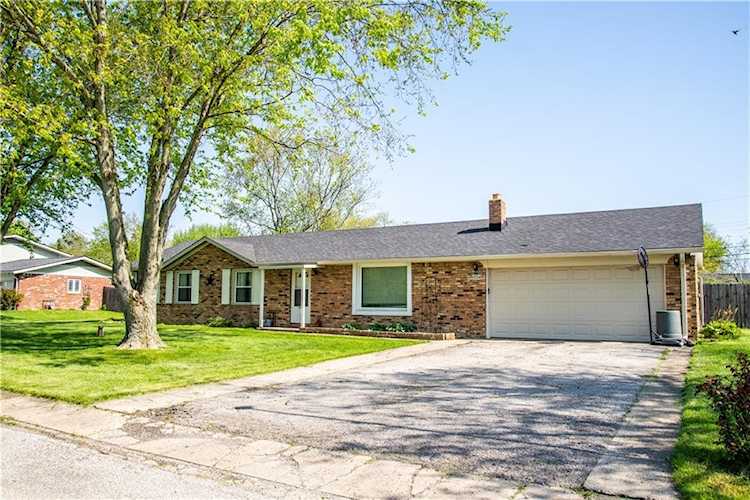 5554 E Us Highway 136 Brownsburg, IN 46112 | MLS 21854269 Photo 1