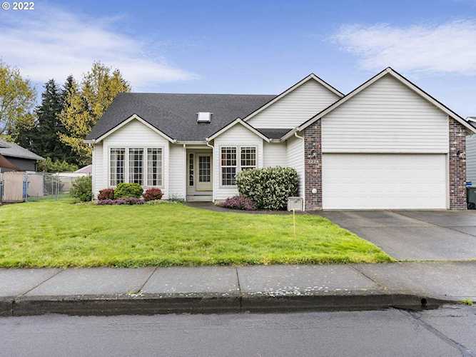 2226 N O St Washougal, WA 98671