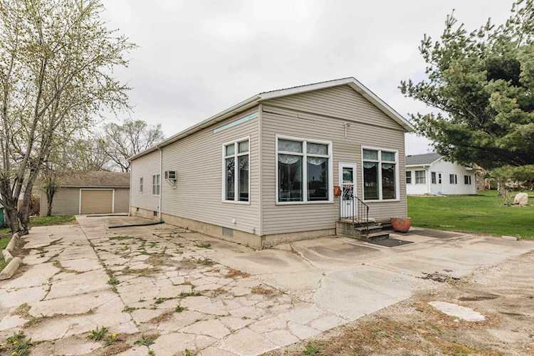 1910 Forest Ave Waterloo, IA 50702