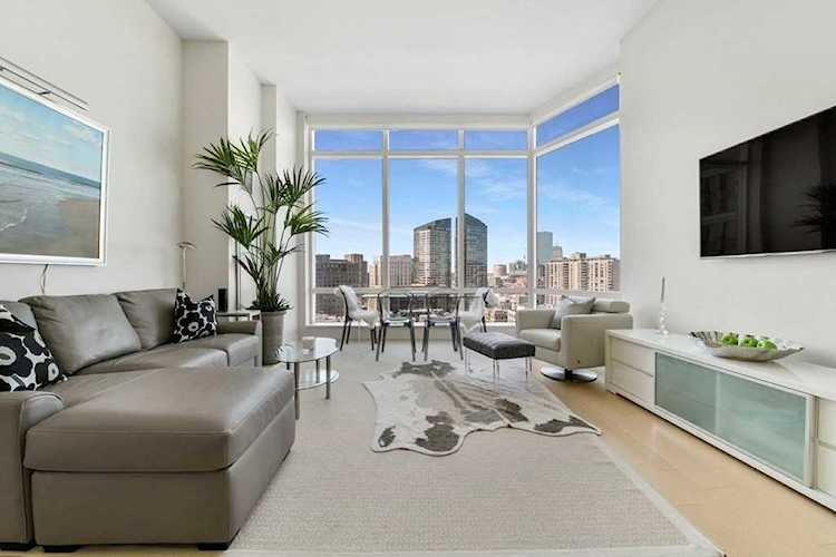 1 Franklin #2212 Boston, MA 02110