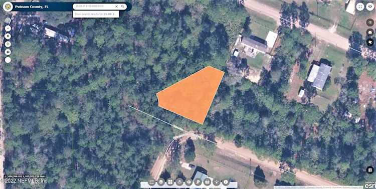 114 Tuna Ave Palatka, FL 32177 | MLS 1168229 Photo 1