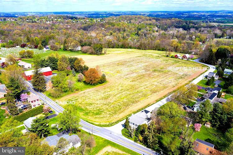 415 Hempfield Hill Rd Columbia, PA 17512