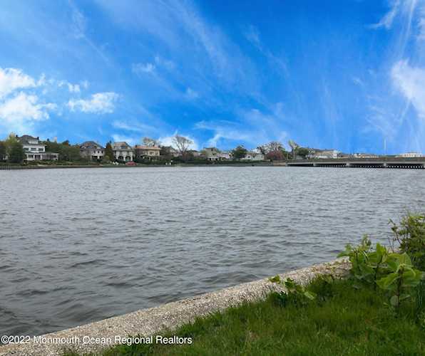 500 Deal Lake Dr Asbury Park, NJ 07712