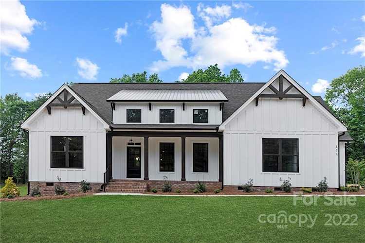 111 Alberta Ave Belmont, NC 28012