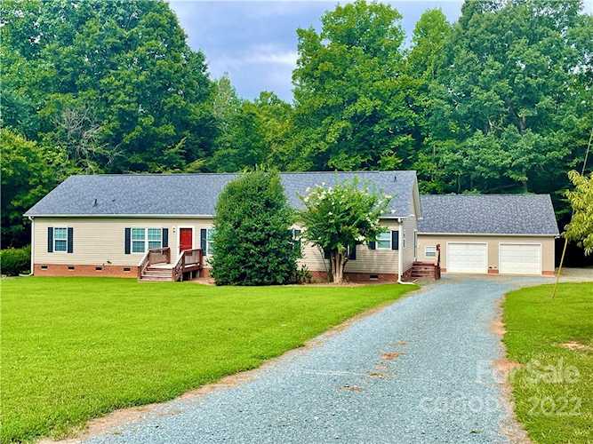 6124 Pleasant Grove Rd Waxhaw, NC 28173