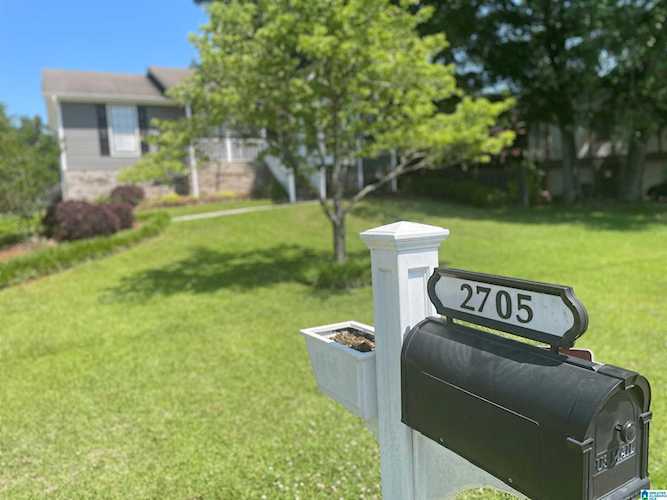 2705 Windwood Drive Gardendale, AL 35071