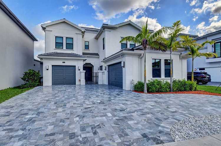 9065 Benedetta Place Boca Raton, FL 33496