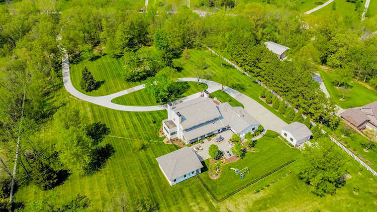 1202 E Pierpont Meadows RD Columbia, MO 65201