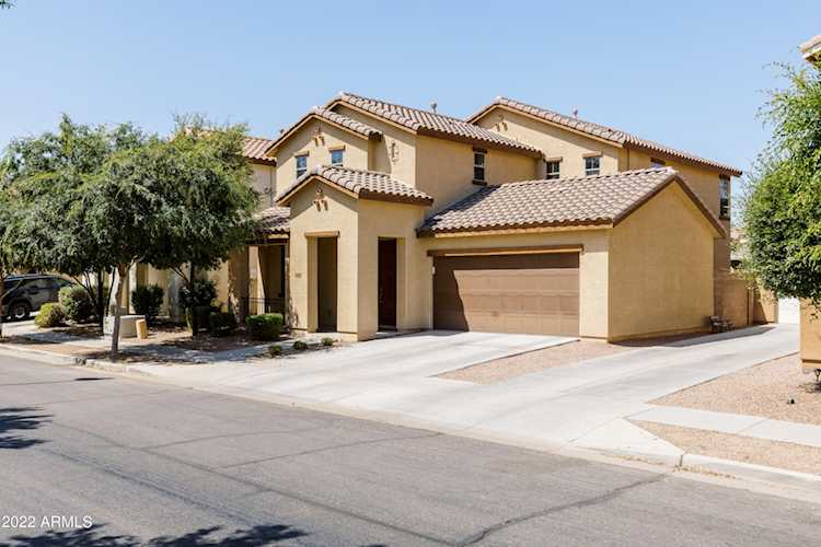 2060 S Martingale Road Gilbert, AZ 85295 | MLS 6396367 Photo 1