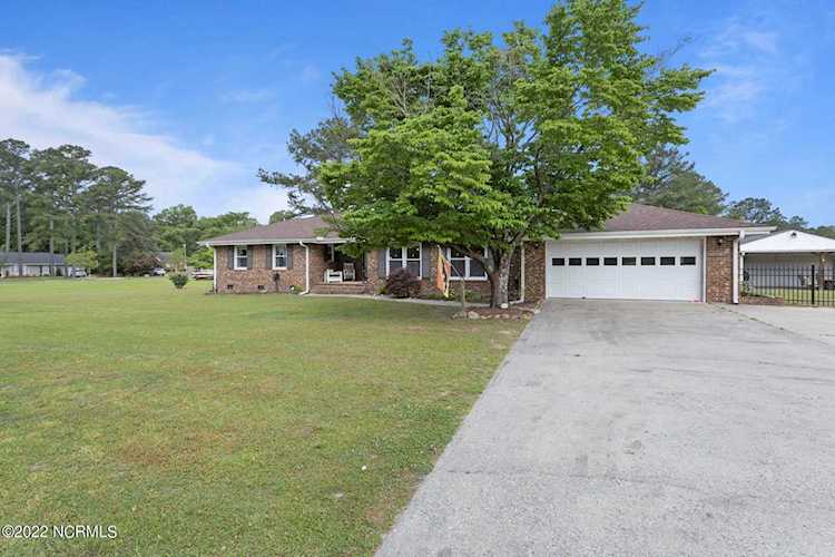 2004 Brices Creek Road New Bern, NC 28562