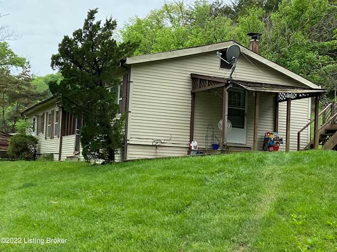 550 S Kendall Rd Worthville, KY 41098
