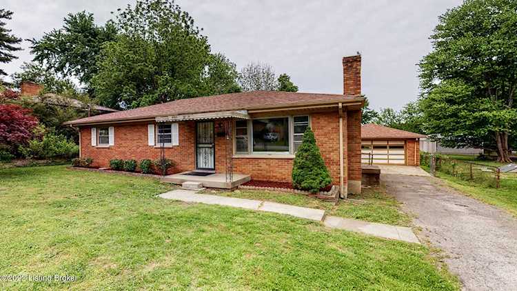 6001 Tralee Ln Louisville, KY 40219