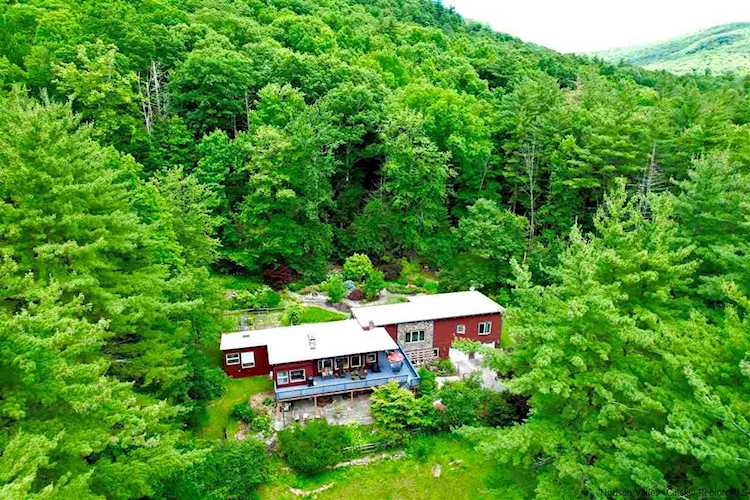 307 Bostock Rd Shokan, NY 12481