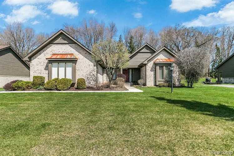 29520 Ashford Pkwy Farmington Hills, MI 48334