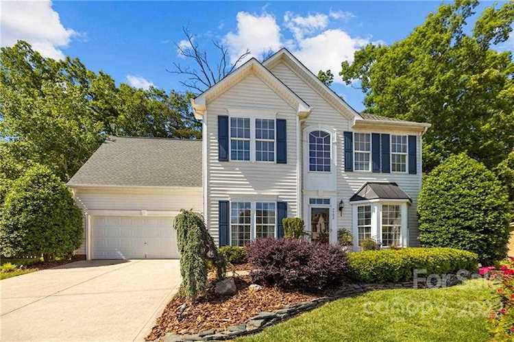 7702 Antique Circle Waxhaw, NC 28173