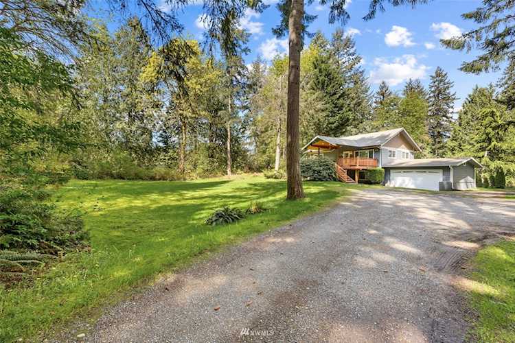 17310 44th St E Lake Tapps, WA 98391