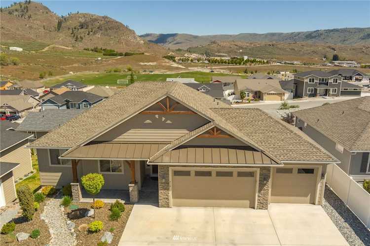 418 Whisper PlaceChelanJust like new home located in Whisper View Estates. Don't miss out on this 2,773 sq. ft. home....98816home for sale$849,000 Photo 1