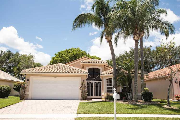 11823 Grove Ridge Lane Boynton Beach, FL 33437