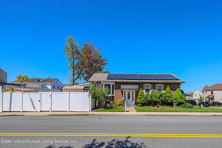 230 Ramapo Ave Staten Island, NY 10309