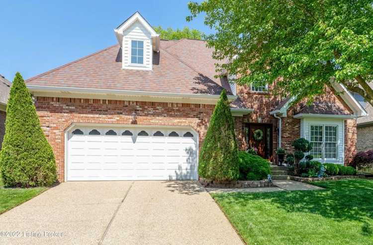 10105 Ivybridge Cir Louisville, KY 40241