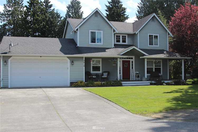 5416 Rainier Dr E Bonney Lake, WA 98391