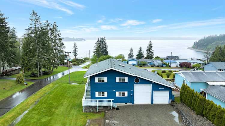 8308 176th Avenue Ct SW Longbranch, WA 98351