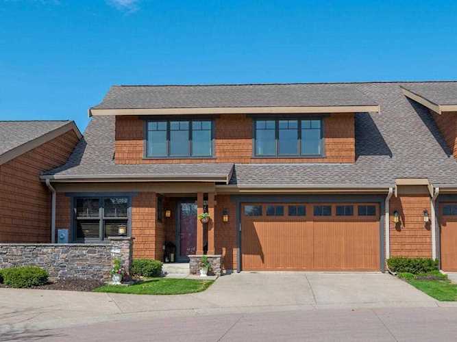 1182 Lexington Ridge Court Eagan, MN 55123
