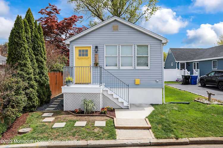 25 Wood Ave Port Monmouth, NJ 07758