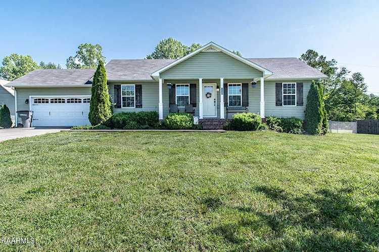 1547 Lake Villa Circle Cookeville, TN 38506