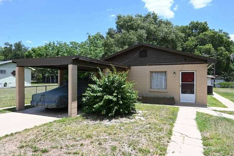 14312 1st St Dade City, FL 33525