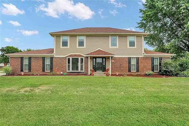 2971 Saddle Club Rd Greenwood, IN 46143