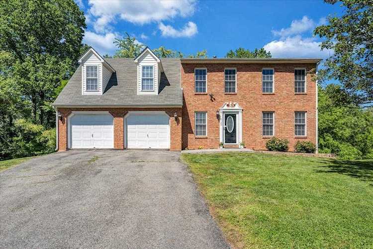 6120 Old Black Horse Roanoke, VA 24019