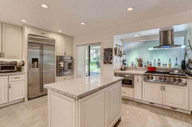4014 Aguila Street #F Carlsbad, CA 92008