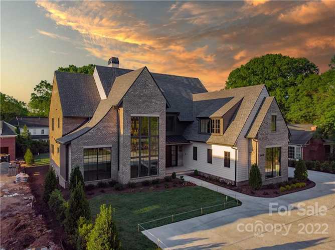 2418 Ferncliff Rd Charlotte, NC 28211